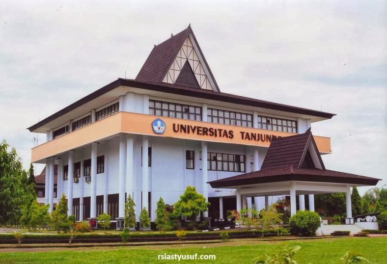 Universitas Negeri dan Swasta Terunggul di Pontianak